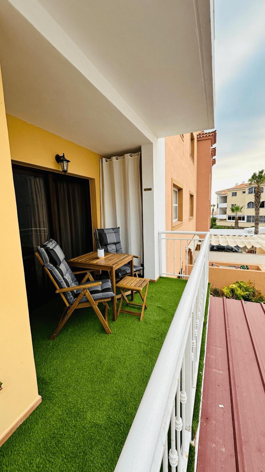 Apartamento Brisas Del Sur - Oasis Tenerife Sur Playa de San Juan  Dış mekan fotoğraf